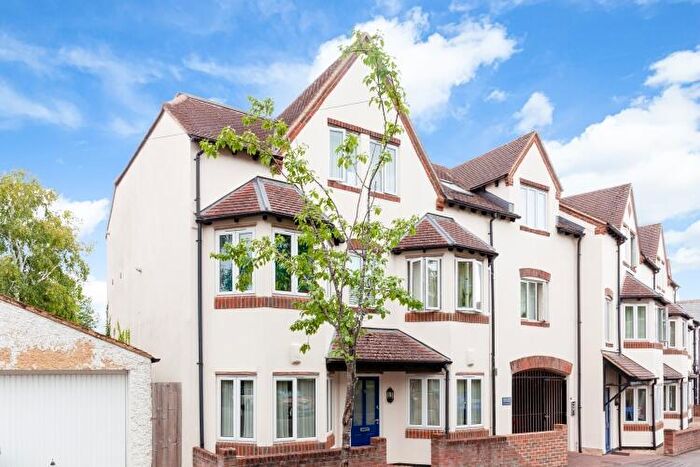 1 Bedroom Apartment To Rent In Stephen Road, Headington, OX3