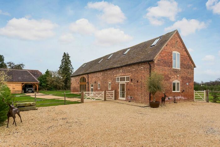 4 Bedroom Barn Conversion For Sale In Naunton Beauchamp, Pershore, Worcestershire, WR10