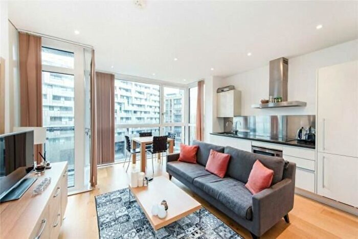 1 Bedroom Flat To Rent In Hepworth Court, Gatliff Road, Grosvenor Waterside, SW1W