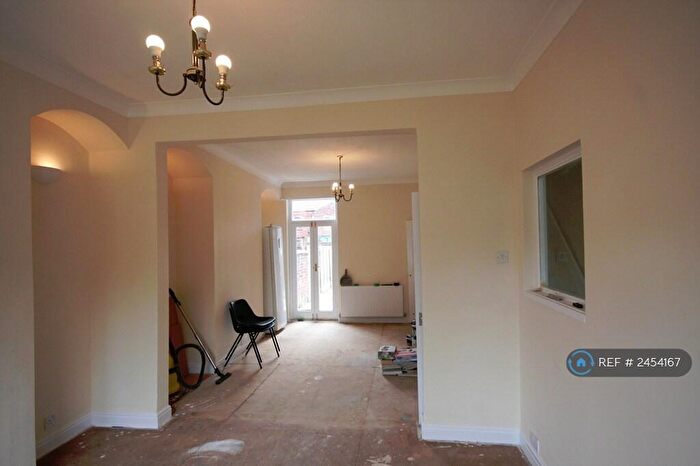 3 Bedroom Terraced House To Rent In Hardy Street, Manchester, M30