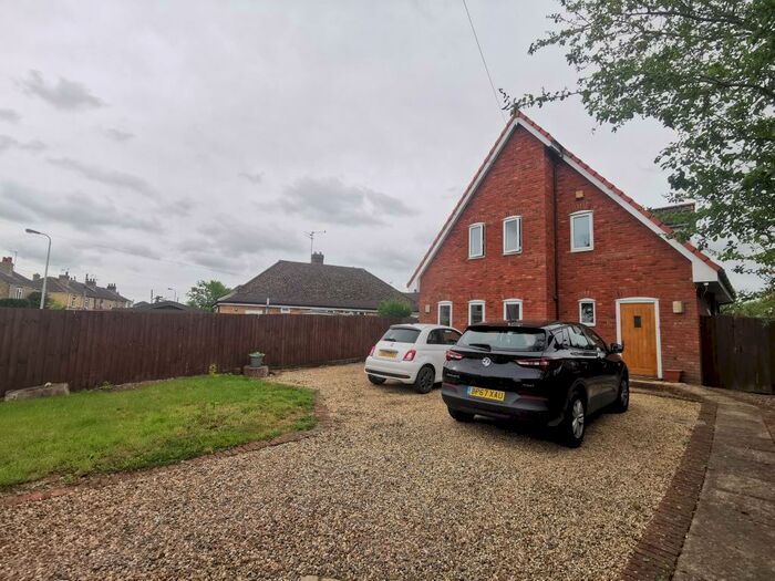 3 Bedroom Detached House To Rent In Clay Lake, Spalding, PE11