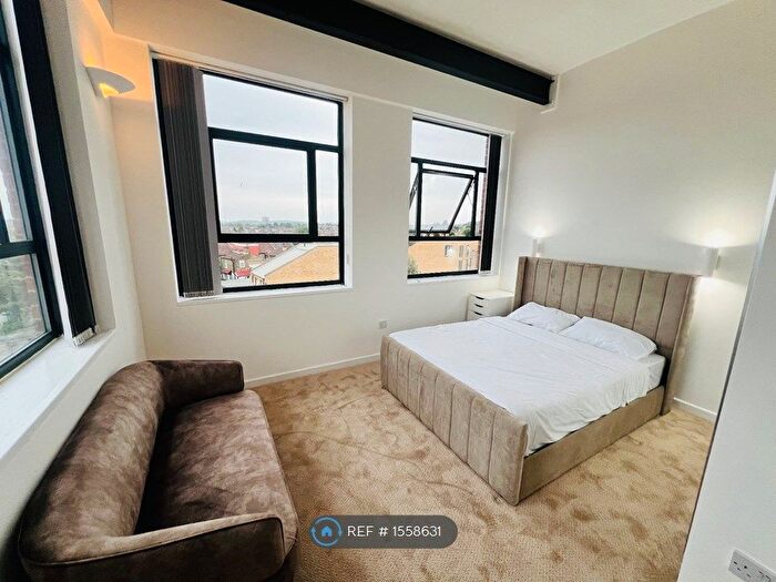 Studio To Rent In Prestige House, London, E17