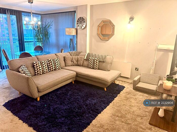 2 Bedroom Flat To Rent In Velocity South, Leeds, LS11