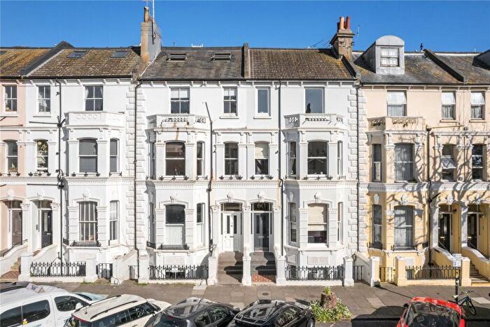 2 Bedroom Apartment For Sale In Tisbury Road, Hove, East Sussex, BN3
