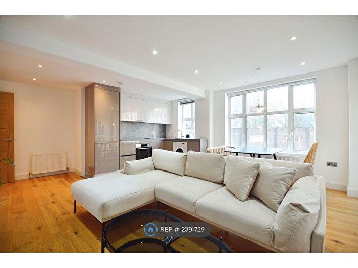 2 Bedroom Flat To Rent In London, London, W2