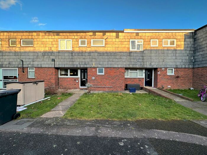 3 Bedroom Terraced House To Rent In Milhoo Court, Waltham Abbey, EN9