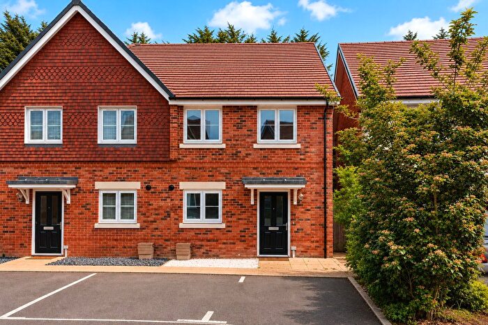 3 Bedroom Semi-detached House For Sale In Red Kite Close, Calcot, Reading, RG31
