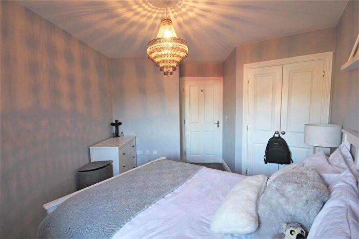 2 Bedroom Apartment To Rent In Elsanta Crescent, Titchfield Common, PO14