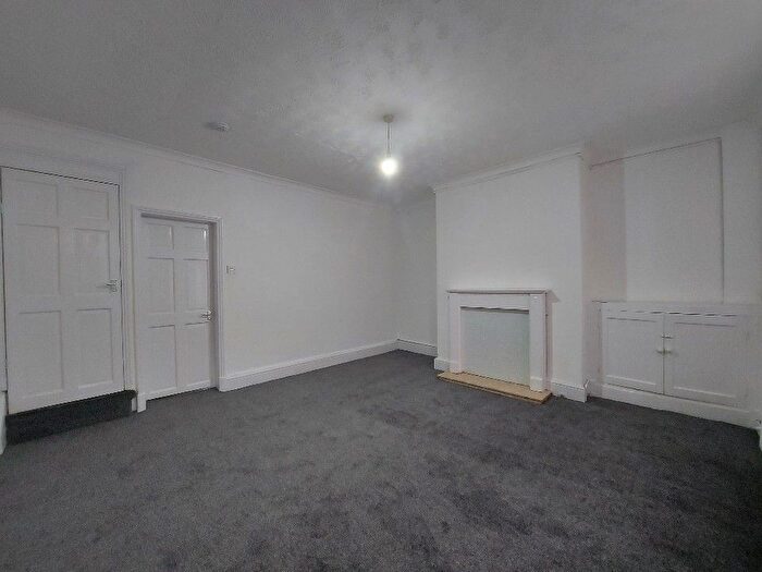 2 Bedroom Property To Rent In Dean Street, Padiham, BB12