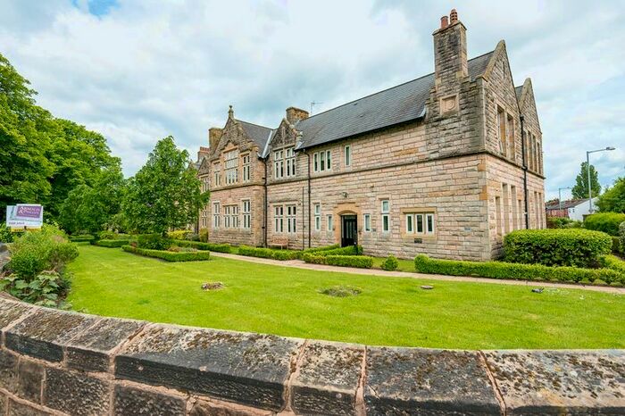 2 Bedroom Flat To Rent In Grammar School Court, Ormskirk L39