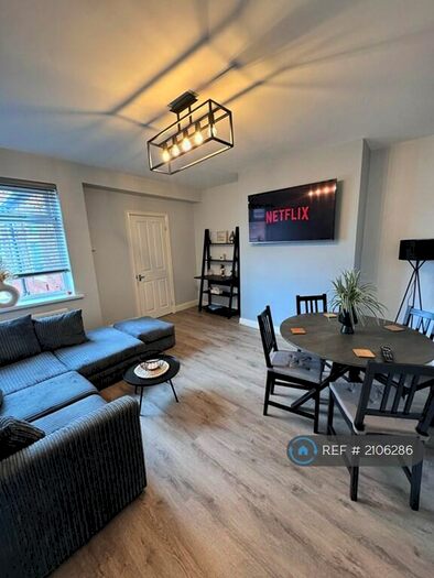 3 Bedroom Flat To Rent In Newcastle Upon Tyne, Newcastle Upon Tyne, NE4