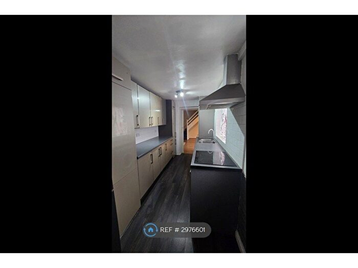 2 Bedroom Semi-Detached House To Rent In Greenfield St, Waltham Abbey, EN9