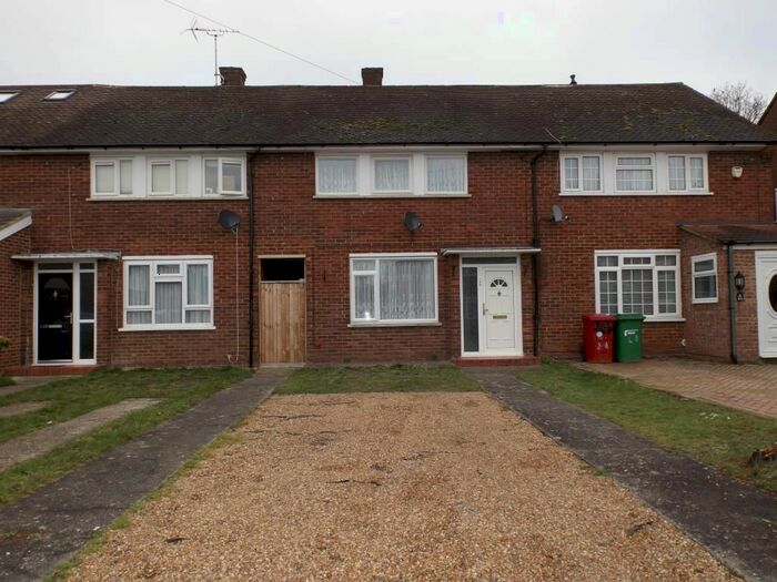 2 Bedroom Terraced House To Rent In Churchill Road, Slough, SL3