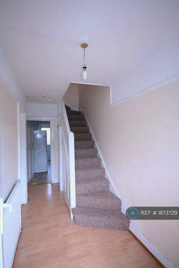3 Bedroom Terraced House To Rent In Drake Road, Harrow, HA2