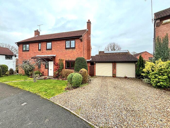 4 Bedroom Detached House For Sale In Redgates, Walkington, Beverley, HU17