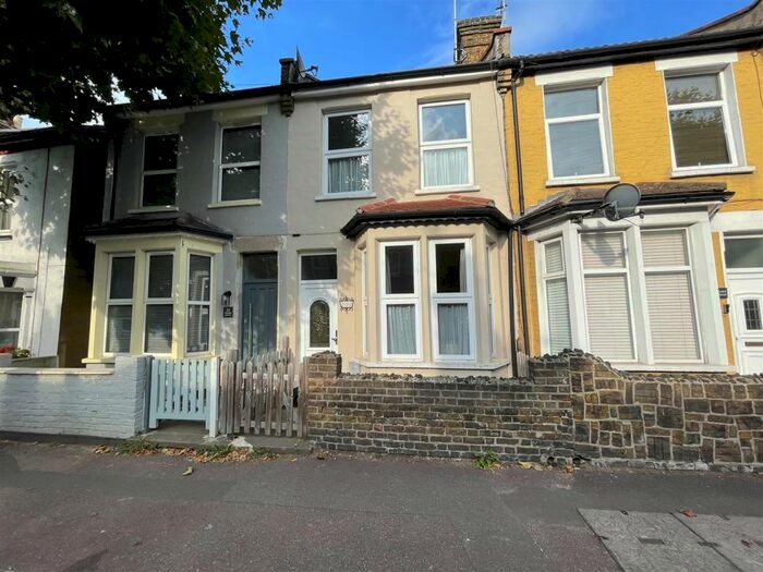 3 Bedroom Terraced House To Rent In Tudor Road, Westcliff-On-Sea, SS0