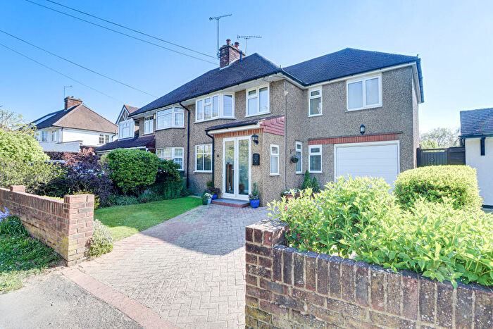 4 Bedroom Semi-Detached House For Sale In Smallford Lane, Smallford, St. Albans, AL4