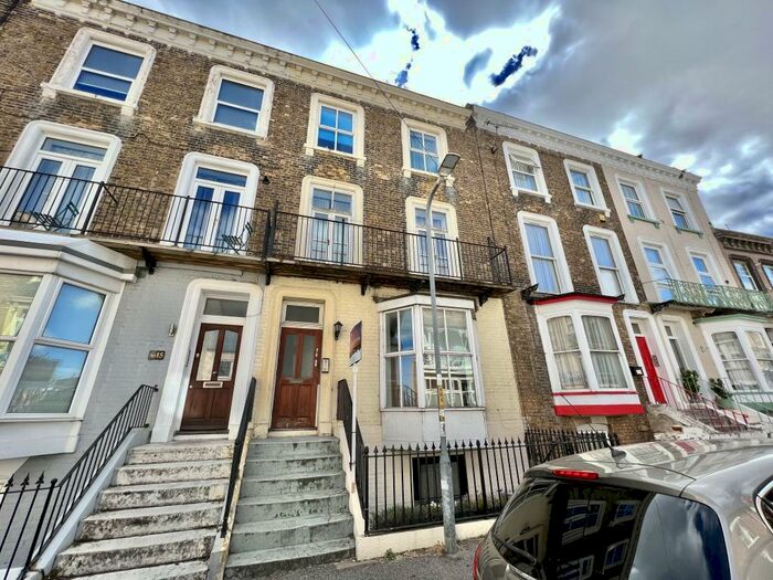 2 Bedroom Flat To Rent In Margate, CT9