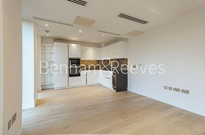 1 Bedroom Flat To Rent In Westbourne Apartments, Fulham Riverside, SW6