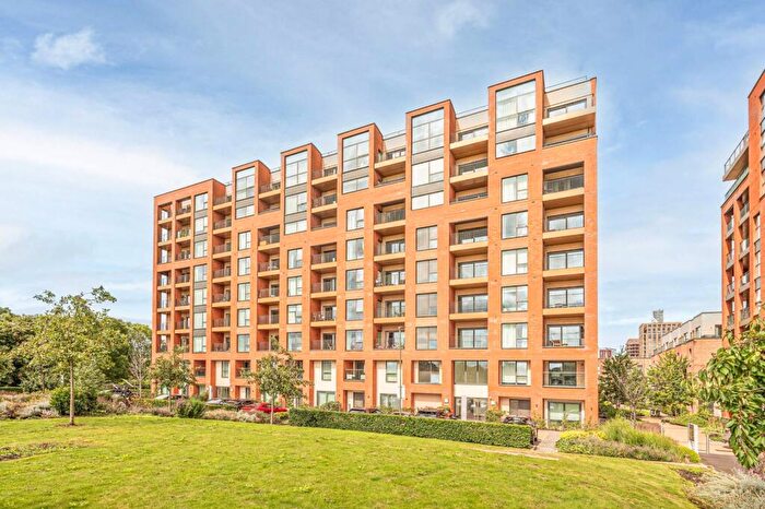 3 Bedroom Flat For Sale In Thonrey Close, Colindale, London, NW9