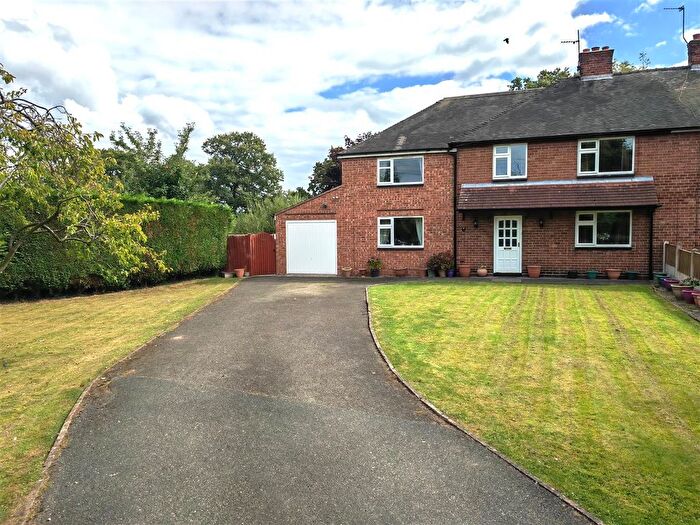5 Bedroom Property For Sale In Queens Crescent, Bradfield Green, Crewe, CW1