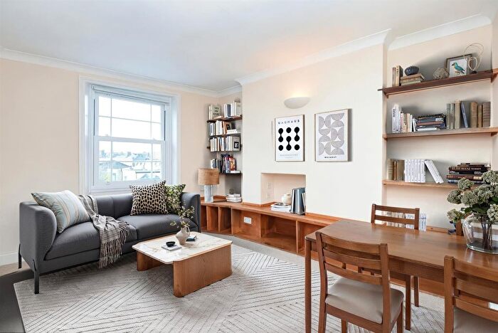 1 Bedroom Flat To Rent In Belsize Village, Belsize Park, NW3