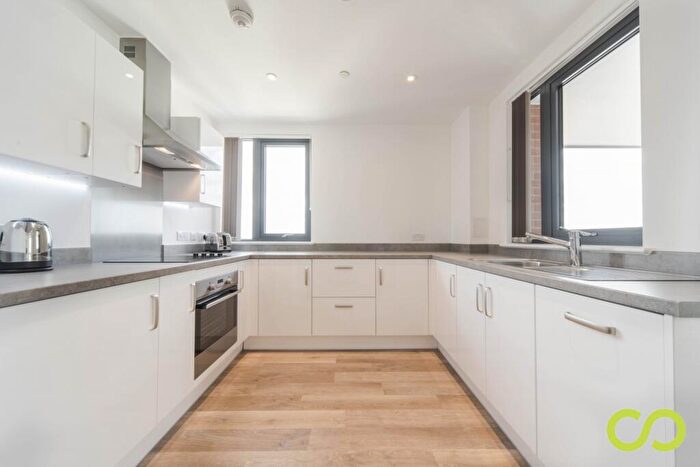 2 Bedroom Flat To Rent In Tavernelle House, High Street, Sutton, SM1