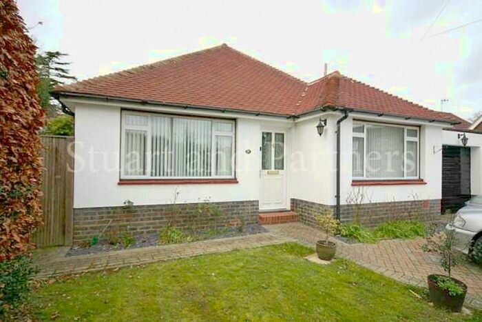 2 Bedroom Bungalow To Rent In Vale Road, Haywards Heath, RH16