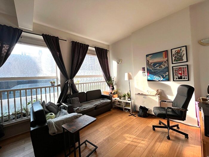 1 Bedroom Flat To Rent In Harrison Bell House A Oak Crescent, London, E16