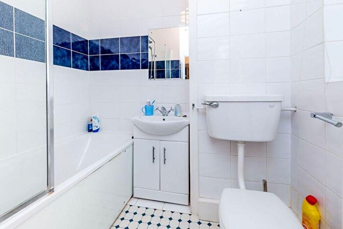 1 Bedroom Flat For Sale In Clarence Gardens, Euston - Regents Park, NW1