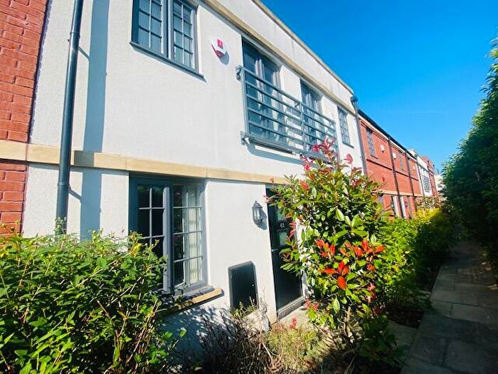 2 Bedroom House To Rent In Wolsey Island Way, LE4