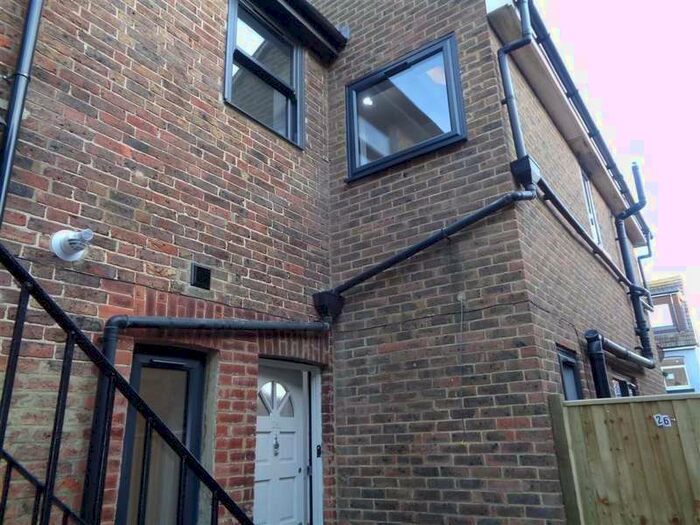 2 Bedroom Cottage To Rent In Sutton Park Road, Seaford, BN25