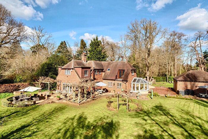 6 Bedroom Detached House For Sale In Laybrook Cottage, Milford Road, Elstead, GU8
