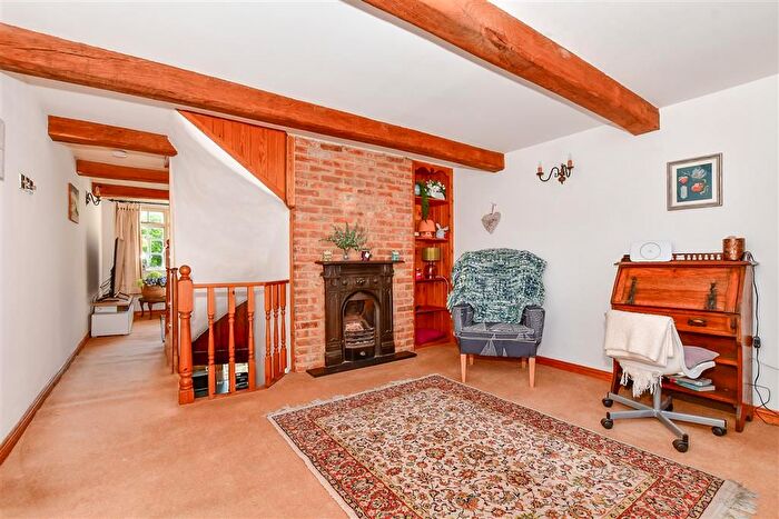 2 Bedroom Cottage For Sale In York Street, Broadstairs, Kent, CT10