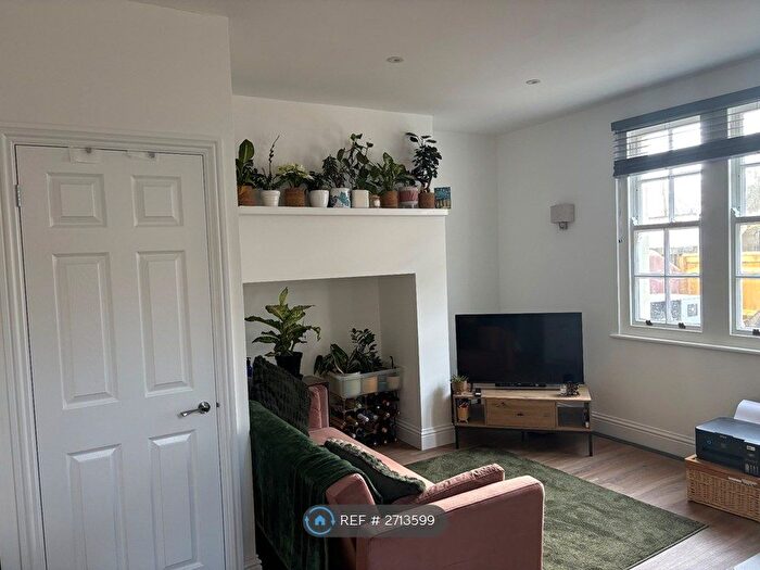 1 Bedroom Maisonette To Rent In South Road, Brighton, BN1