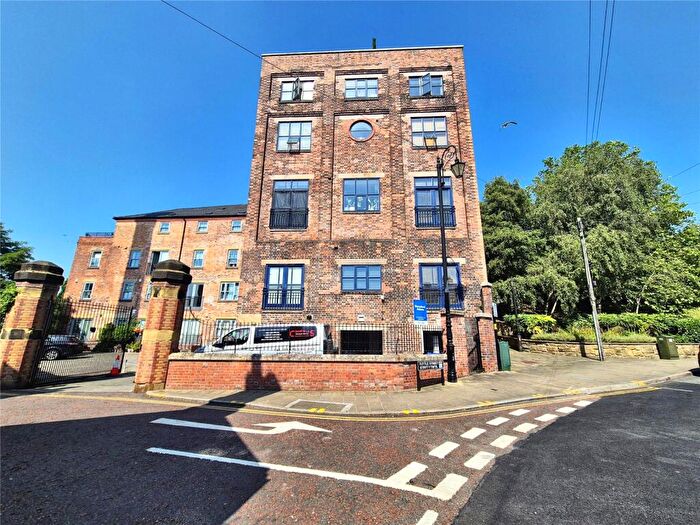 3 Bedroom Flat For Sale In Tuttle Street, Wrexham, LL13