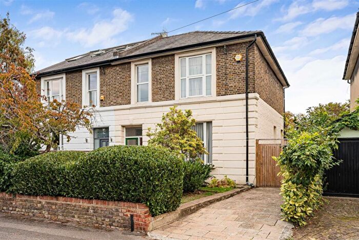 3 Bedroom Semi-Detached House For Sale In Lower Kings Road, Kingston Upon Thames, KT2