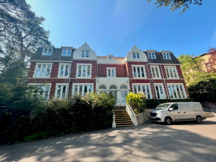 2 Bedroom Maisonette To Rent In Knyveton Road, Bournemouth, BH1