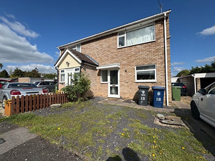 3 Bedroom Semi-Detached House To Rent In Old Forge Way, Cambridge, Cambridgeshire, CB22