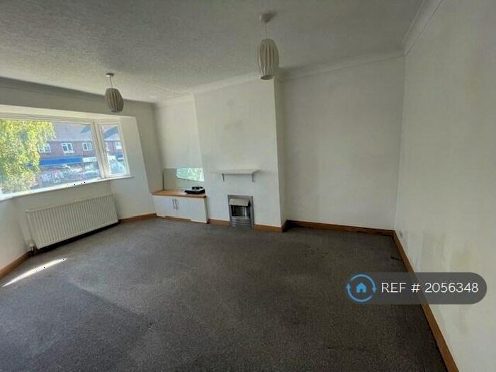 2 Bedroom Maisonette To Rent In Beech Road, St. Albans, AL3