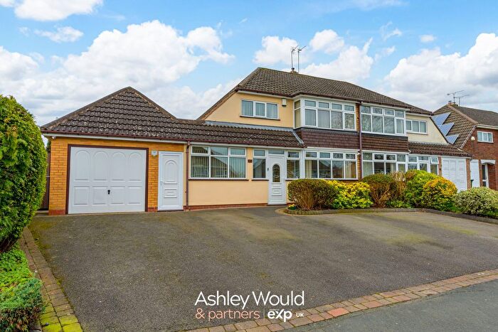 3 Bedroom Semi-Detached House For Sale In Wake Green Road, Tipton, DY4