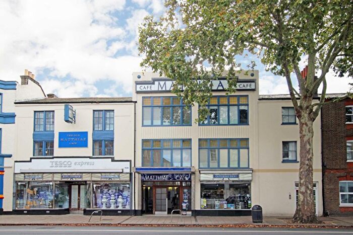 1 Bedroom Flat To Rent In Kew Road, Kew, Richmond, TW9