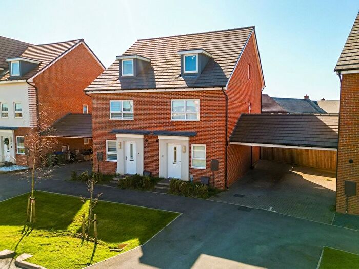 3 Bedroom Semi Detached House For Sale In Wilstone Street, Broughton, HP22