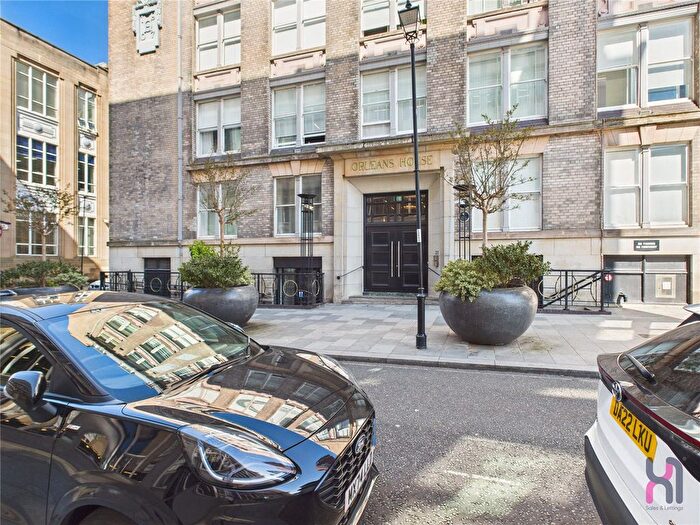 2 Bedroom Flat To Rent In Orleans House, Edmund Street, Liverpool, Liverpool, L3