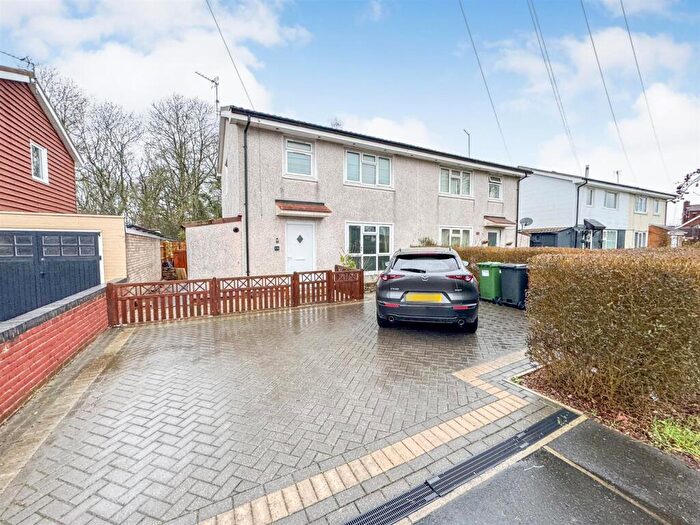 3 Bedroom Semi Detached House For Sale In Studfall Avenue, Corby, NN17