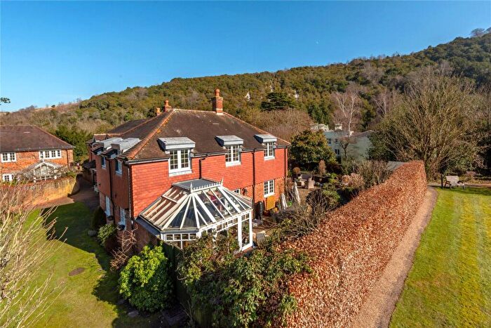 4 Bedroom End Of Terrace House For Sale In London Road, Dorking, Surrey, RH5