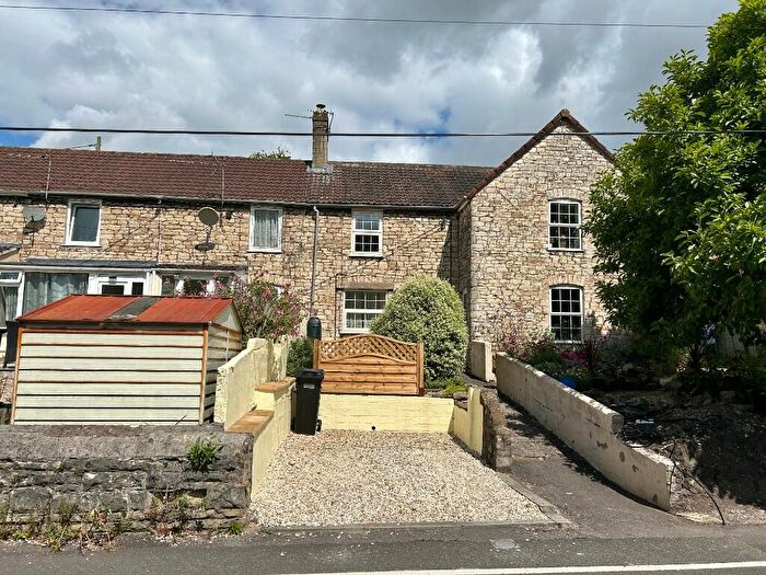 2 Bedroom Cottage To Rent In Waterloo Road, Radstock, Somerset, BA3
