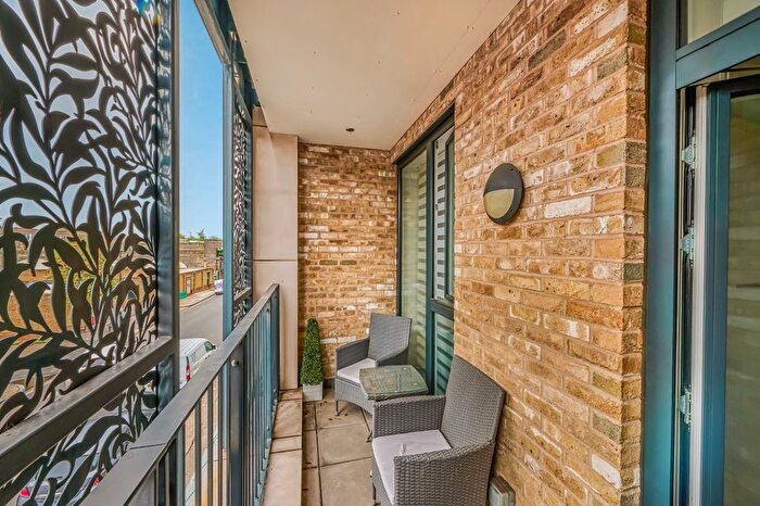 1 Bedroom Flat For Sale In Amelia Street, London, SE17