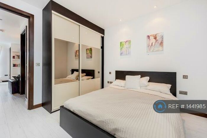 2 Bedroom Flat To Rent In Albion Drive, Hackney, London, E8