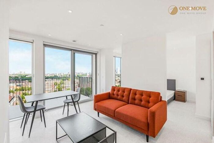 1 Bedroom Flat For Sale In Tapestry Way, Jacquard Point, E1